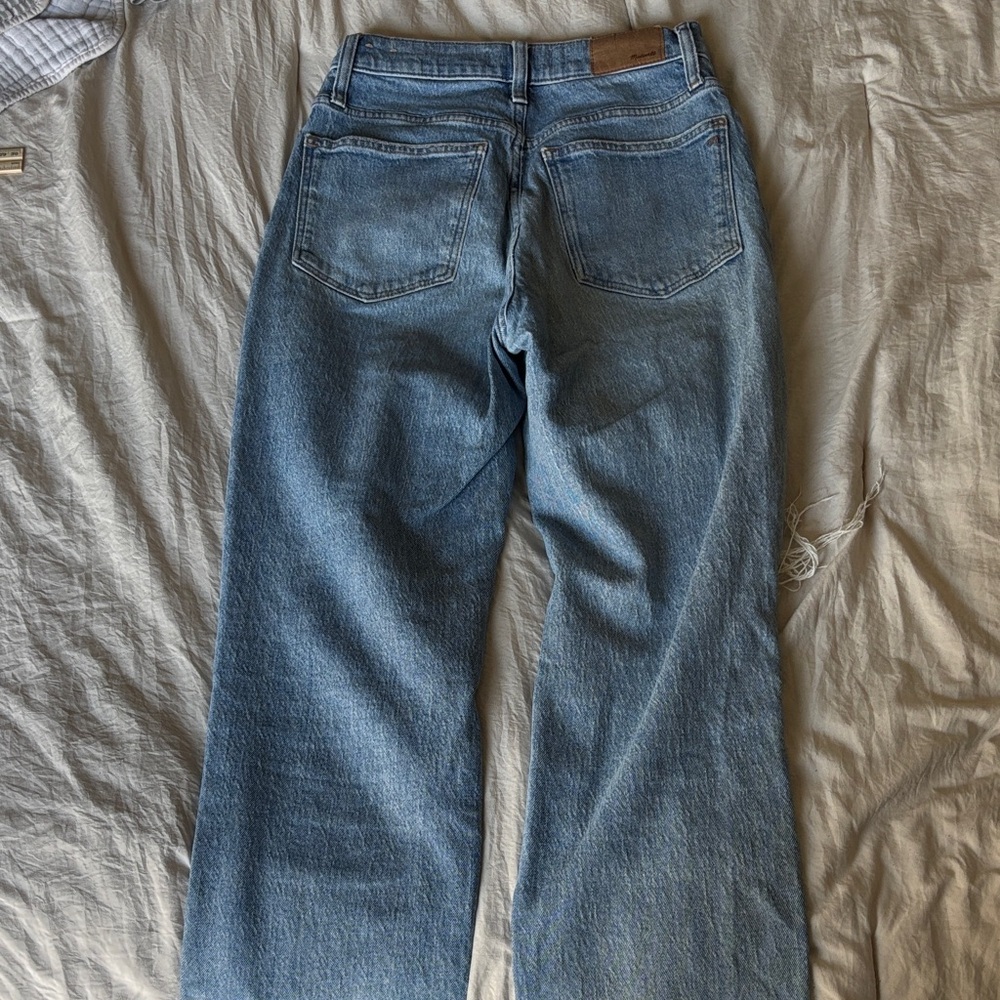 Madewell The Perfect Vintage Straight Jeans - Picture 8 of 11